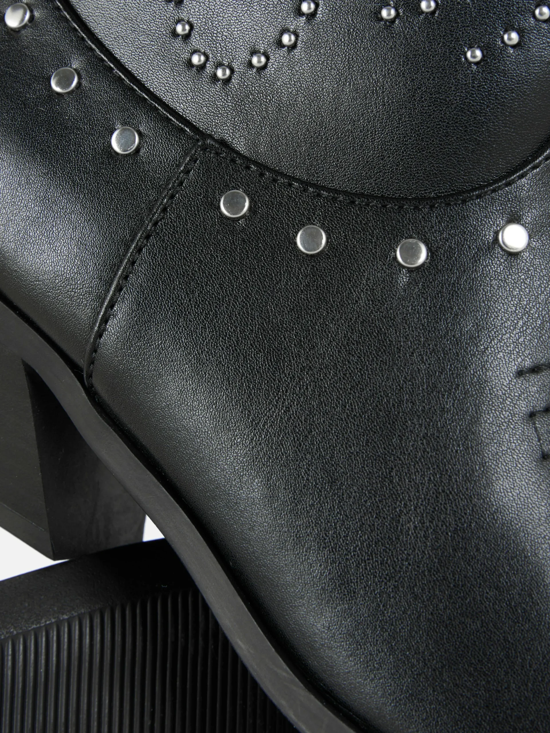 Botins Estilo Vcowboy Tachas