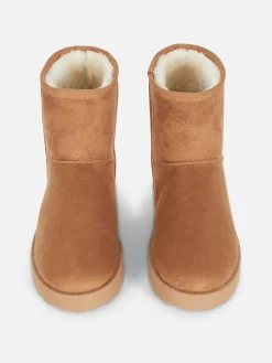 Botins Imitação Camurça