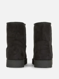 Botins Imitação Camurça