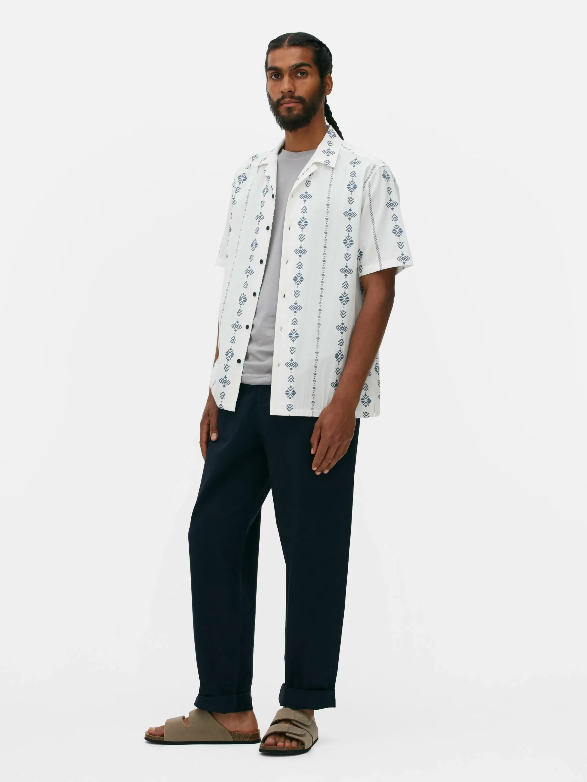 Camisa Manga Curta Tecido Enrugado Padrão Geométrico