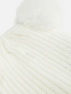 Gorro Malha Pompom