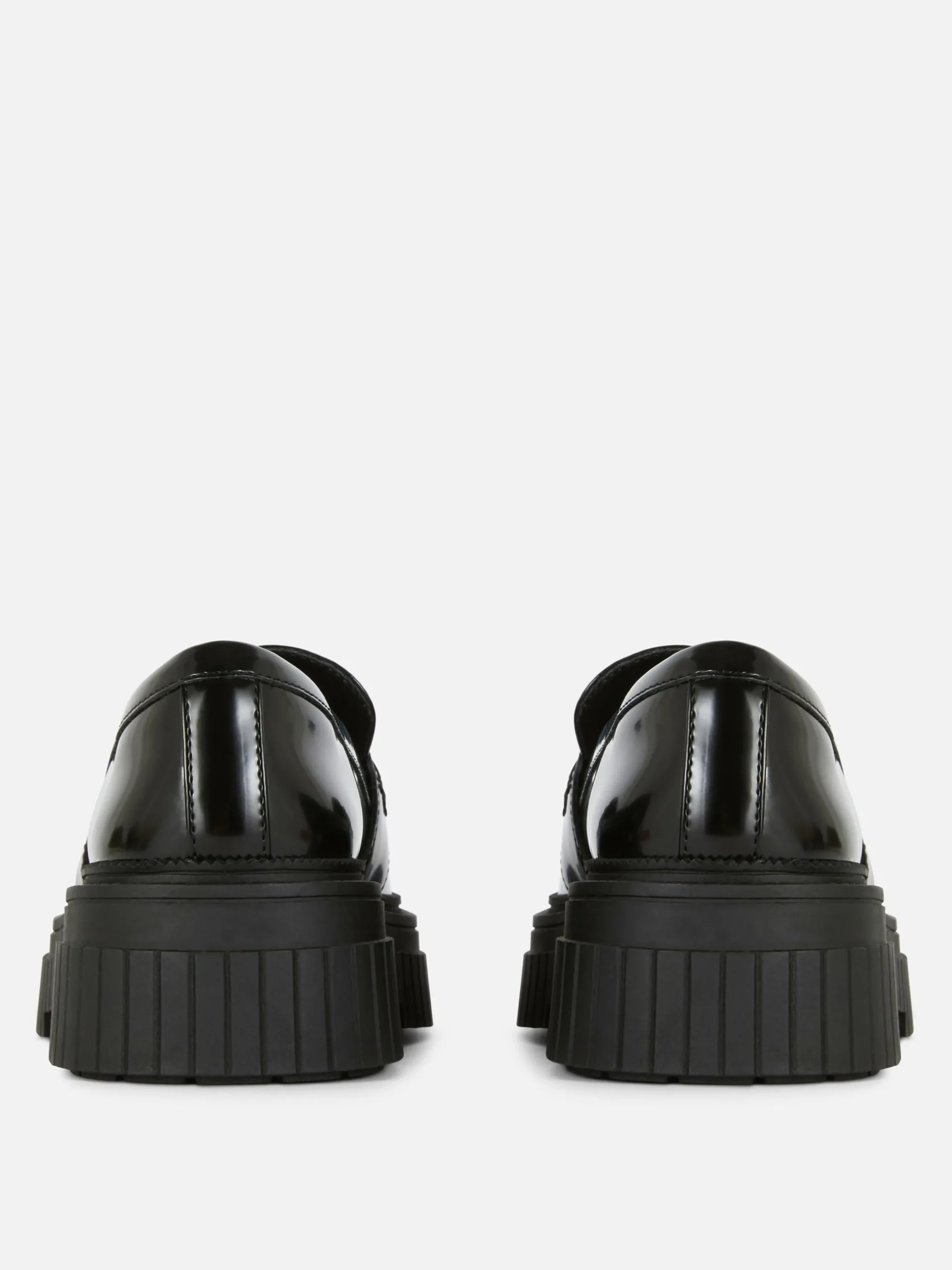 Loafers Sola Grossa Detalhe Corrente