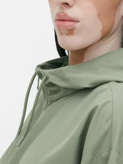 Parka Impermeável Capuz Leve